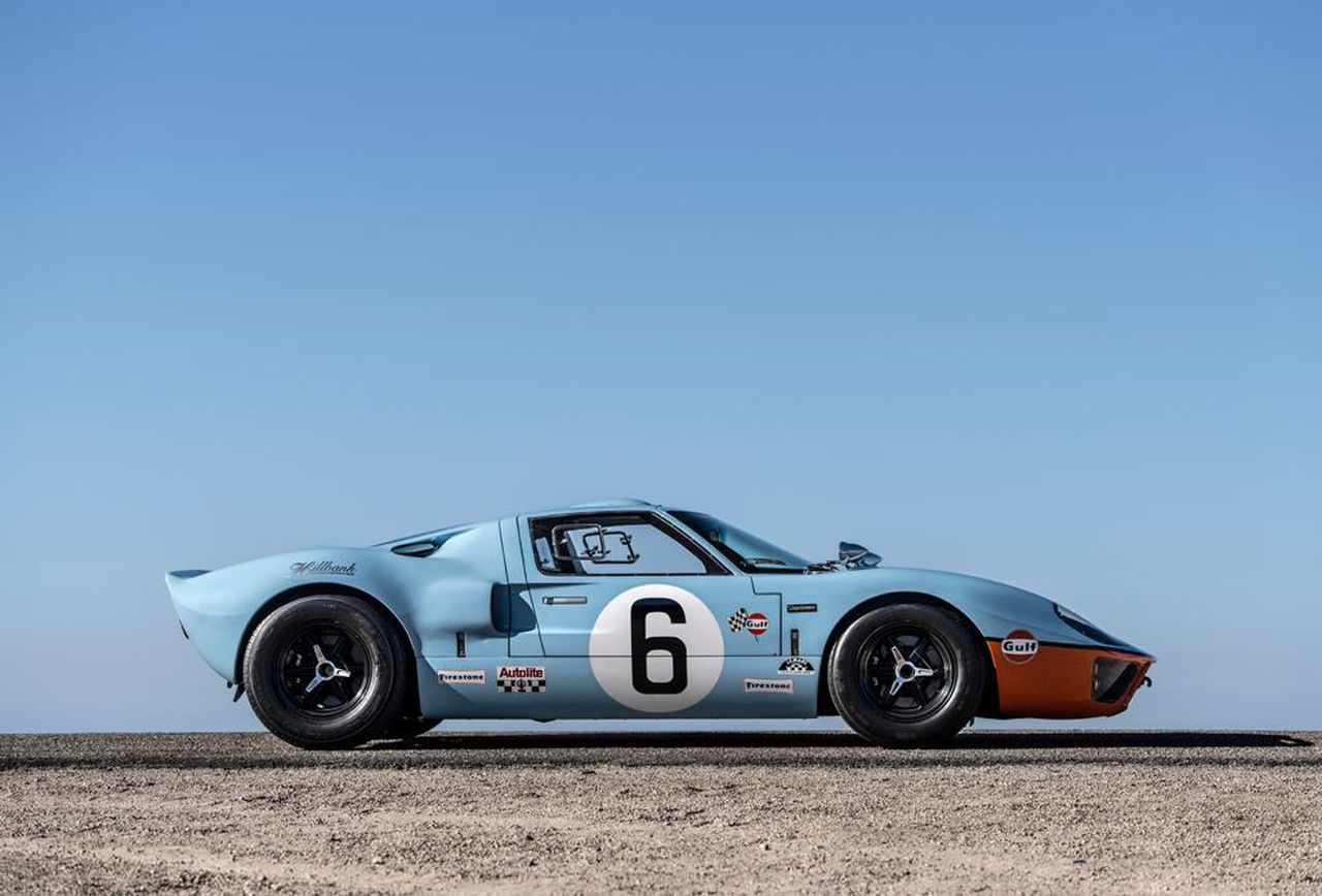 https _blogs-images.forbes.com_kbrauer_files_2018_06_ford-gt-comparison-GT40.jpg