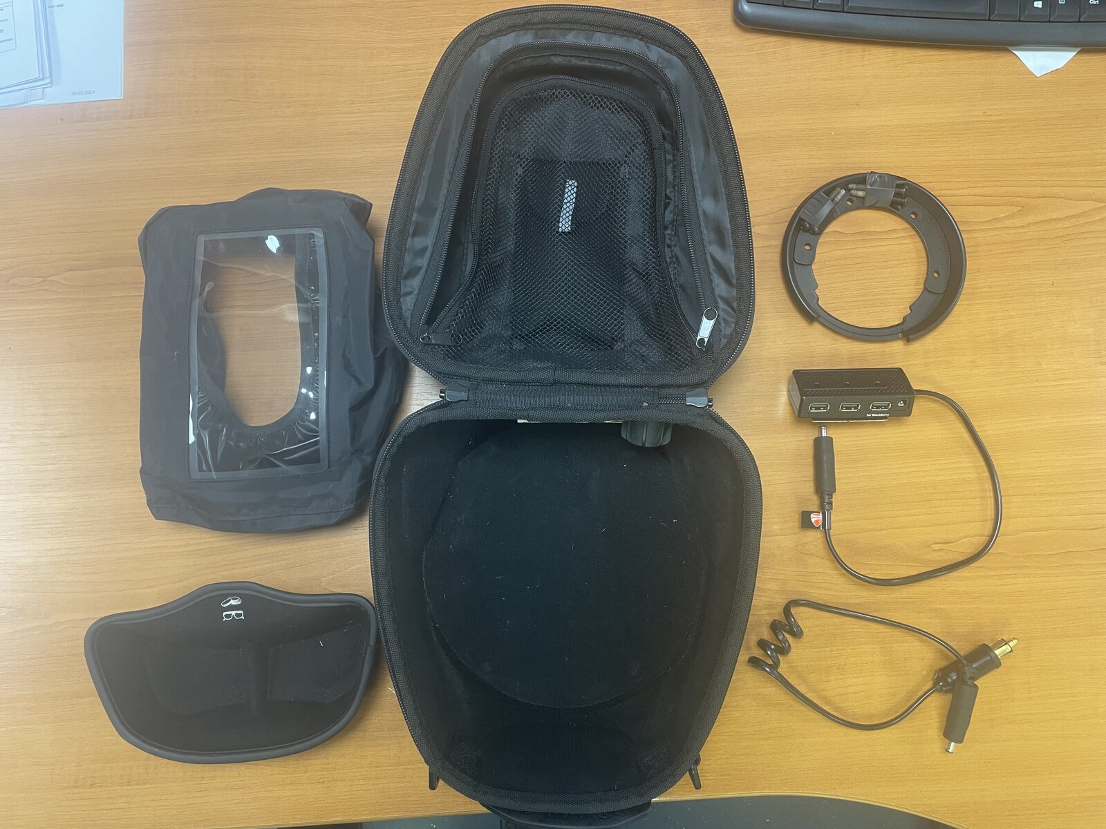 For Sale - Ducati/givi Tank Bag | Ducati Forum