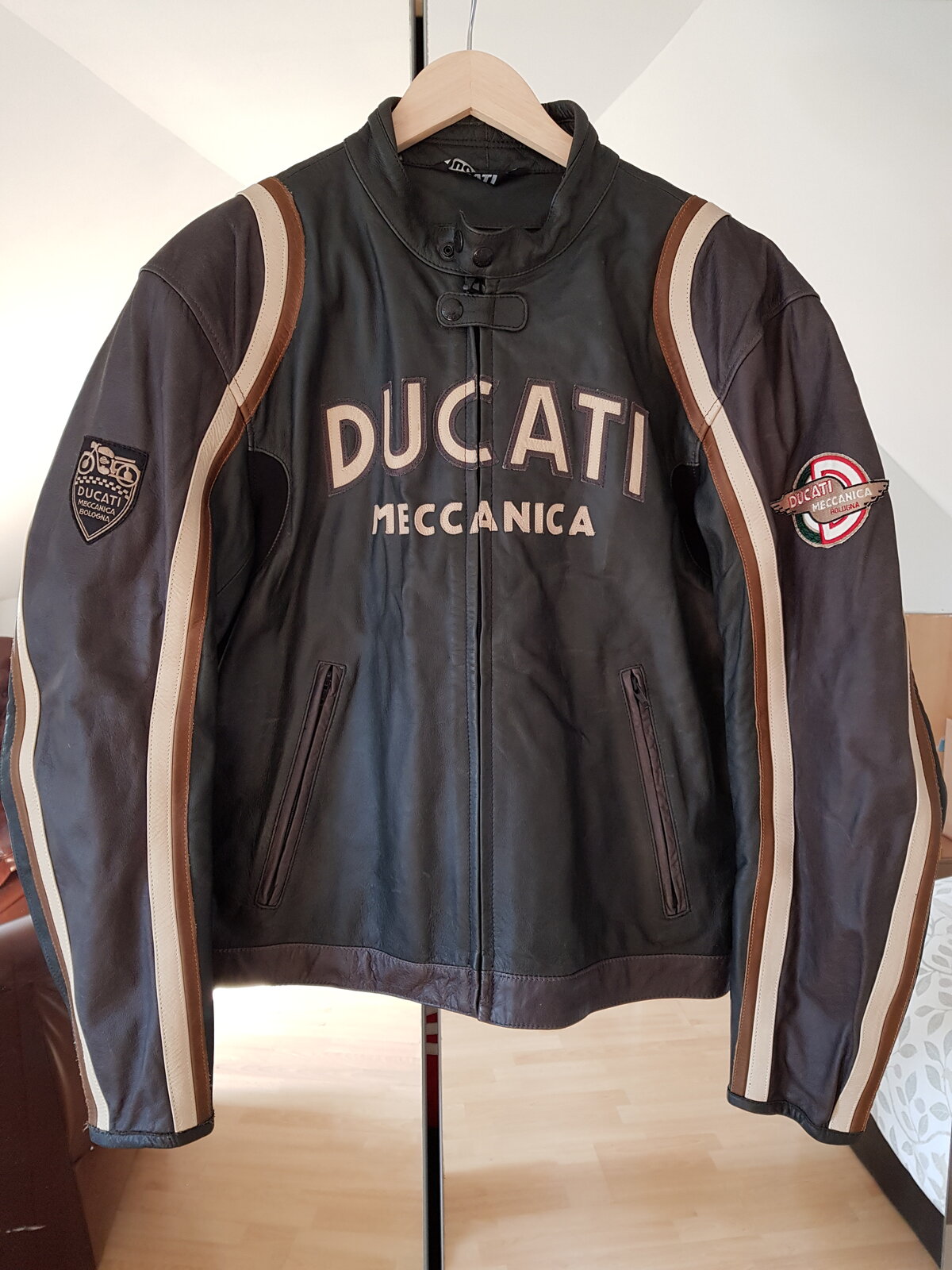 jacket 1.jpg