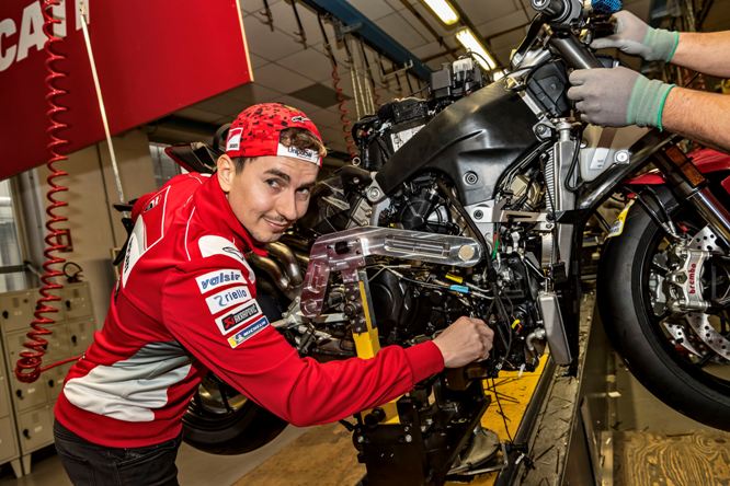 jorge-lorenzo-product-line-panigale-v4.jpg