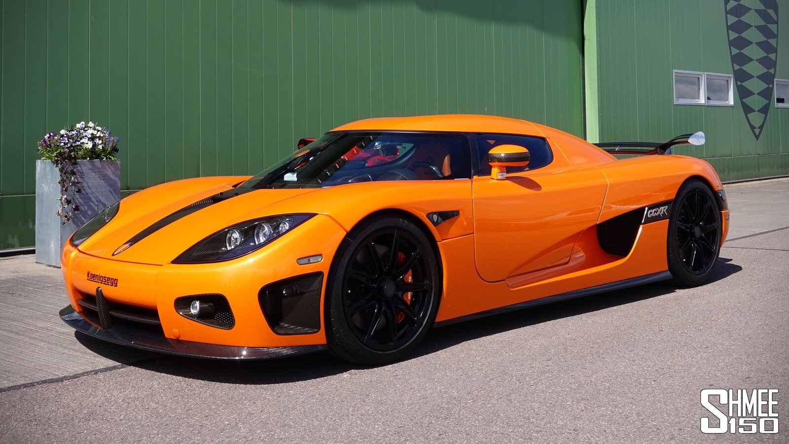 koenigsegg-ccr-wallpapers-65328-2593851.jpg