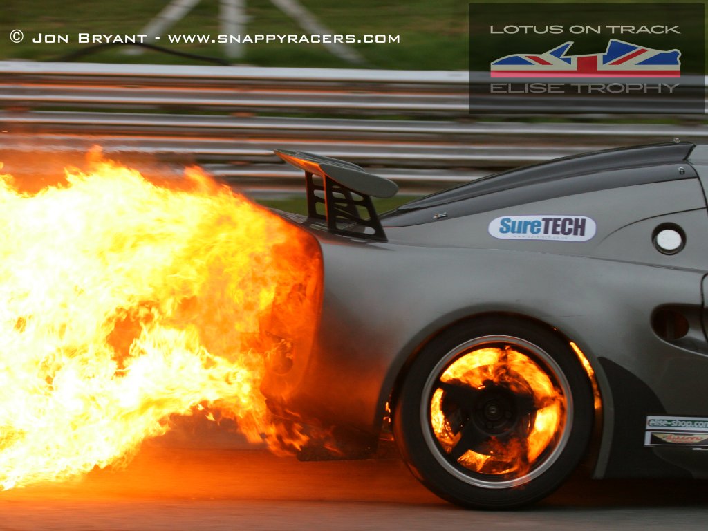 Lotrdc_wallpaper_exige_fire_1024px.jpg