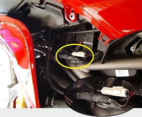 multistrada_1200_satnav_connector_location.jpg