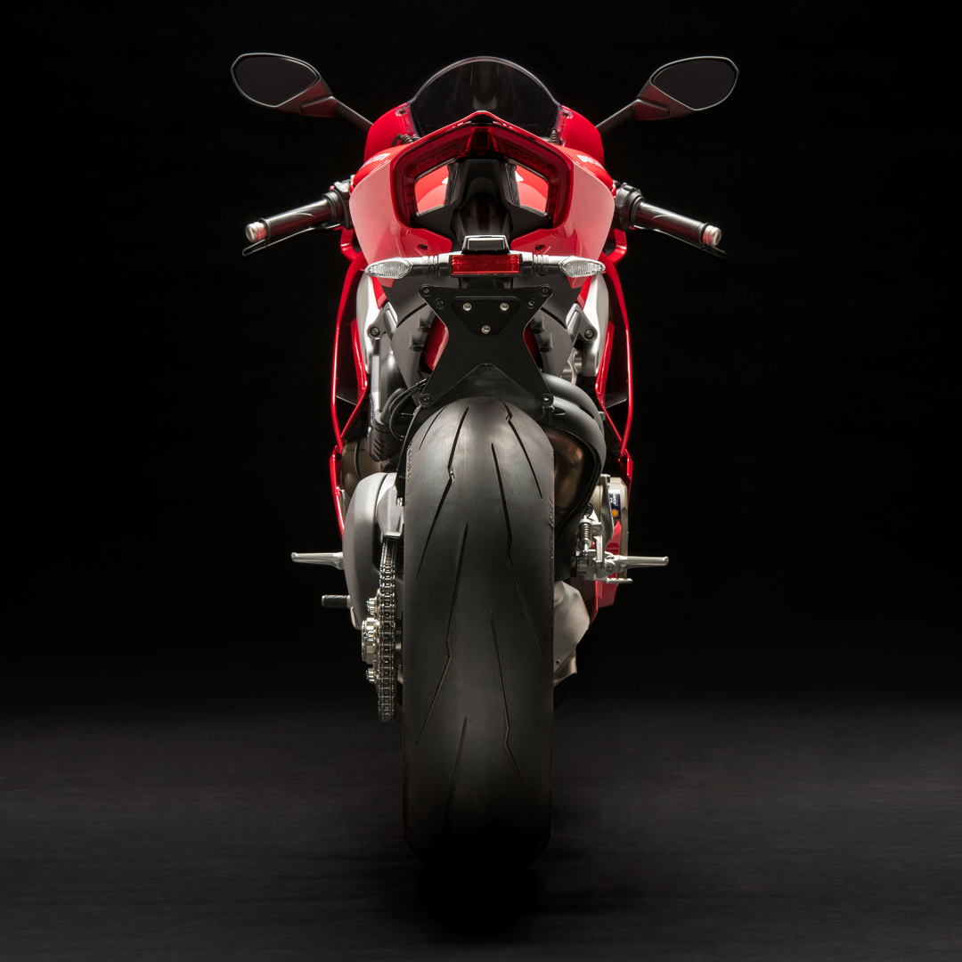 Panigale_V4_Red_8_Laterale.png