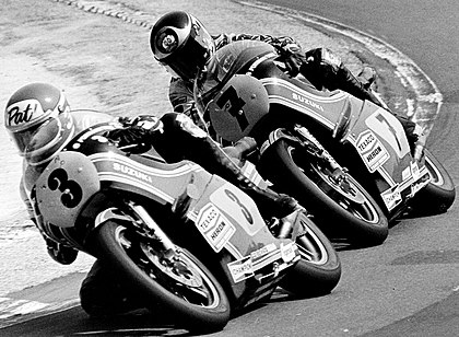 Pat_Hennen_and_Barry_Sheene.jpg