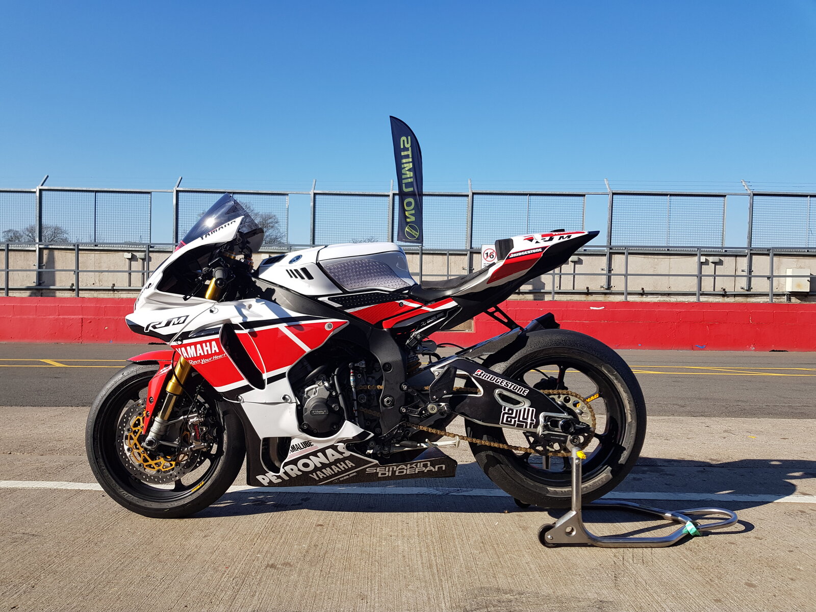 r1m at Donington April 2021.jpg