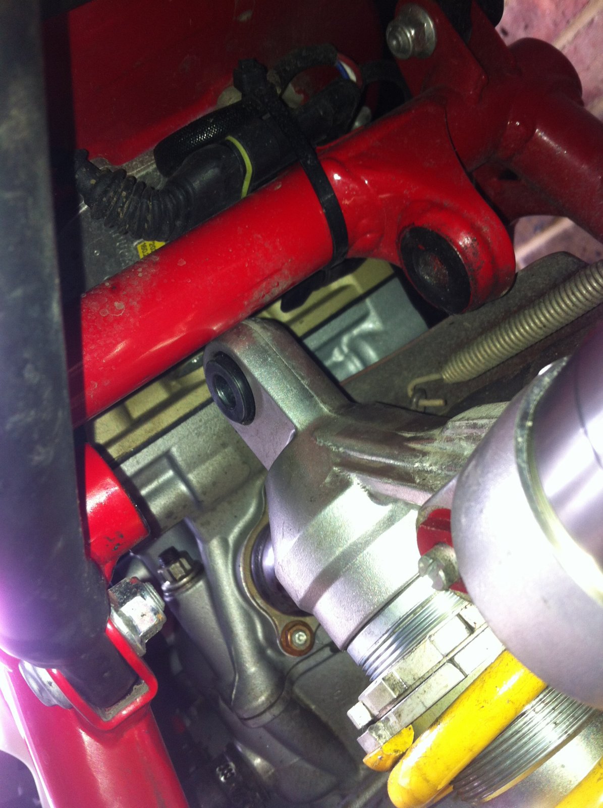 rear shock 848 3.jpg