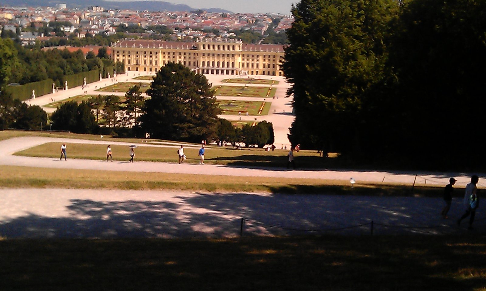 Schonbrunn Schloss 16-07-15.jpg