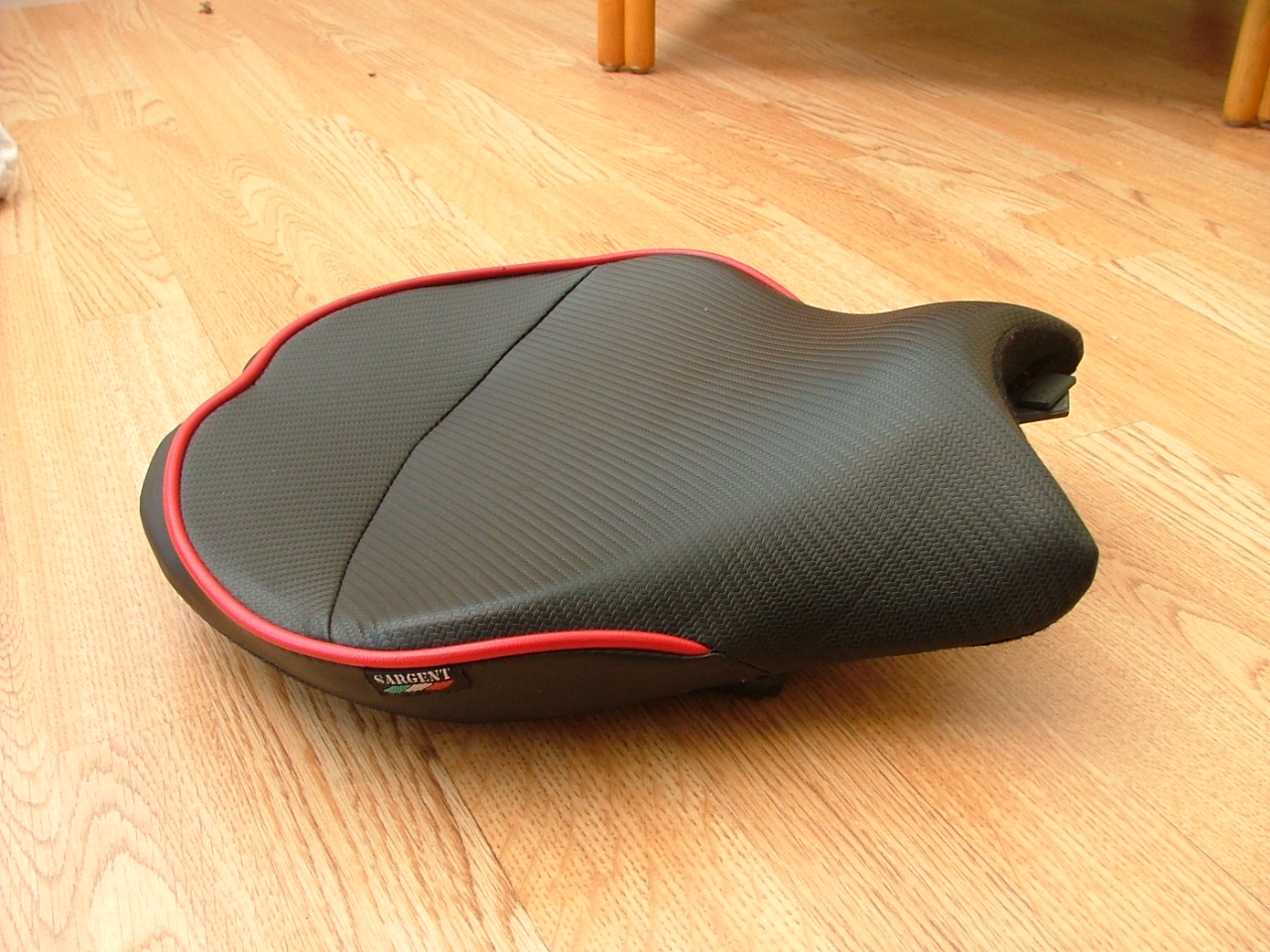 seat 001.jpg