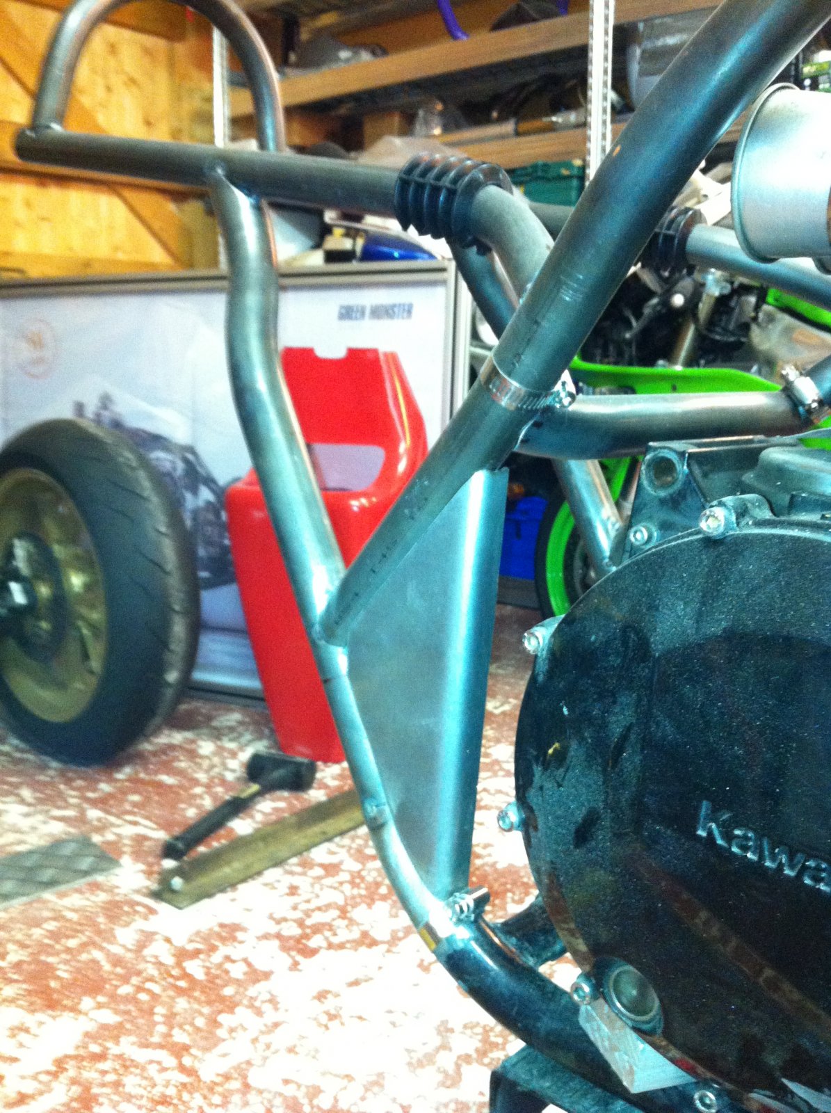 swing arm mount rh.jpeg