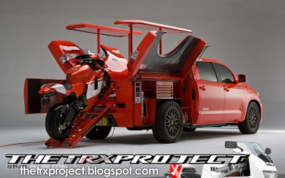 TheTRXproject_Ducati_Desmosedici_Toyota_Tundra_03.jpg