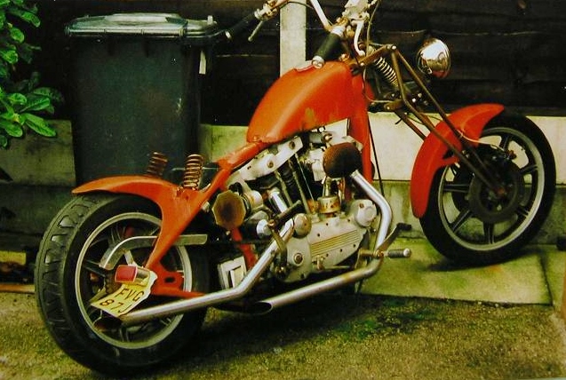 XL900early1a.JPG