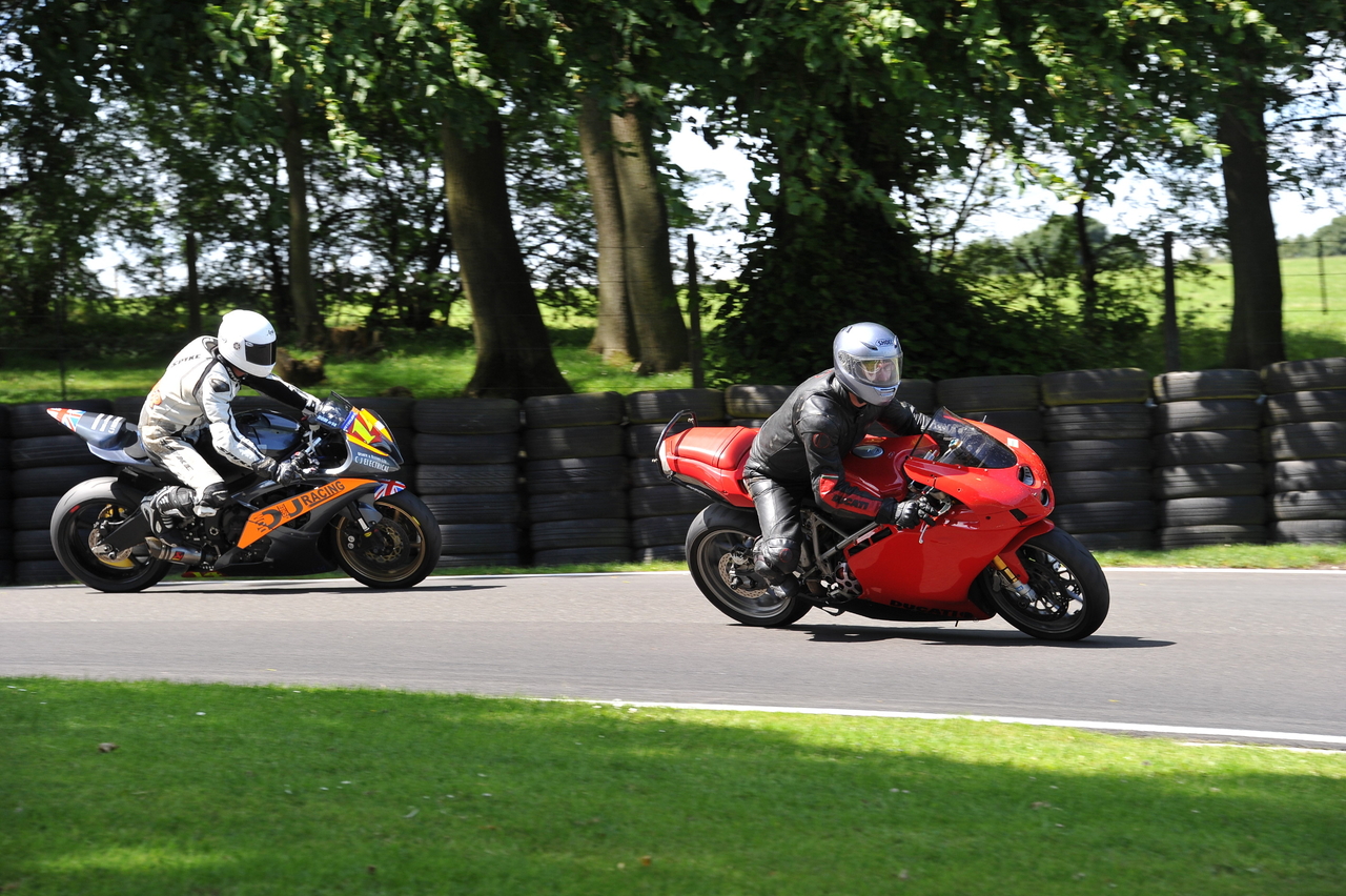 05-07-2011 cadwell park no limits trackday