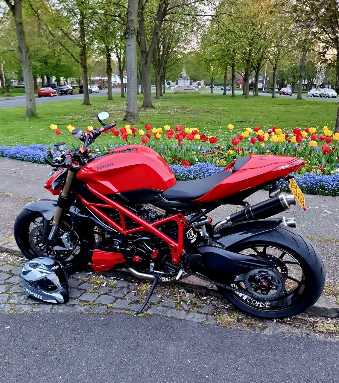 Few new cnc anodised red parts, and an ep racing rear exhaust hanger allowing me to remove the...