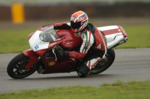 MY2000 748S at Rockingham