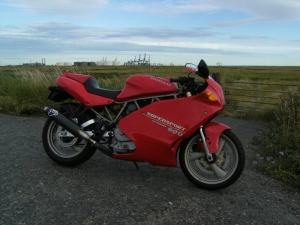 1995 600ss at Isle of Grain