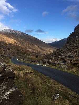 Descending from Balligasheen