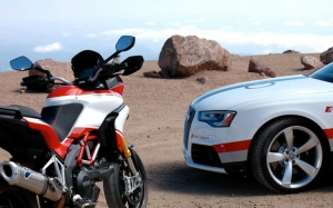 Audi-RS5-and-Ducati-1200-Multistrada