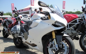 ducati-1199-panigale-bianca-blanc-weiss