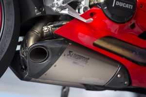 20-1299PanigaleS_KitPerformance_54