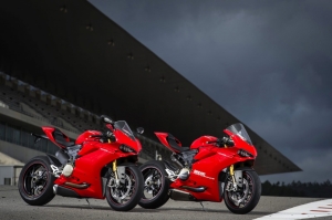 27-1299PanigaleS_KitPerformance_21