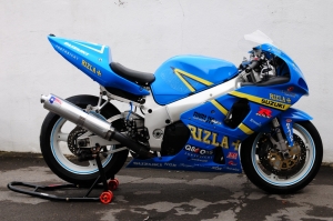 GSXR 750 Track Bike