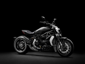 16-04 XDIAVEL